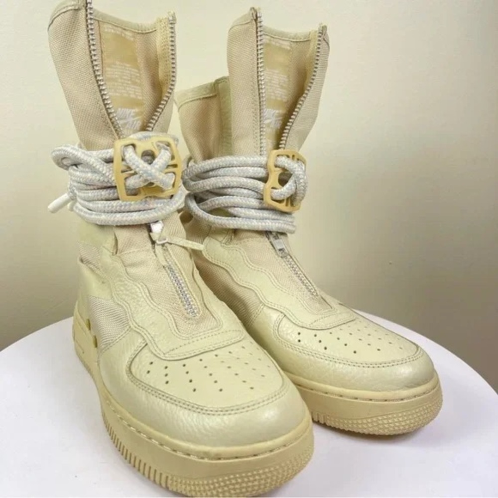 Nike Air Force 1 High-Top zip Sneakers
